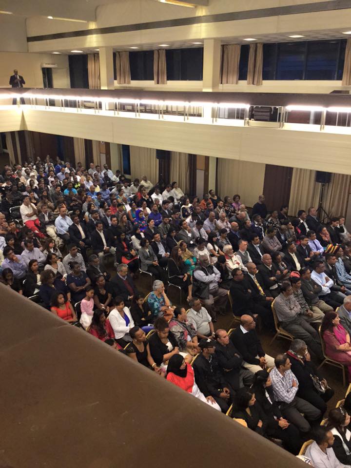 في جولتها إلى جمهورية مورشيوس  بابون تَمنح مواطنة بيت لحم الفخرية لنائب رئيس الوزراء وتحصل على مواطنة كواتر بورن الفخرية 