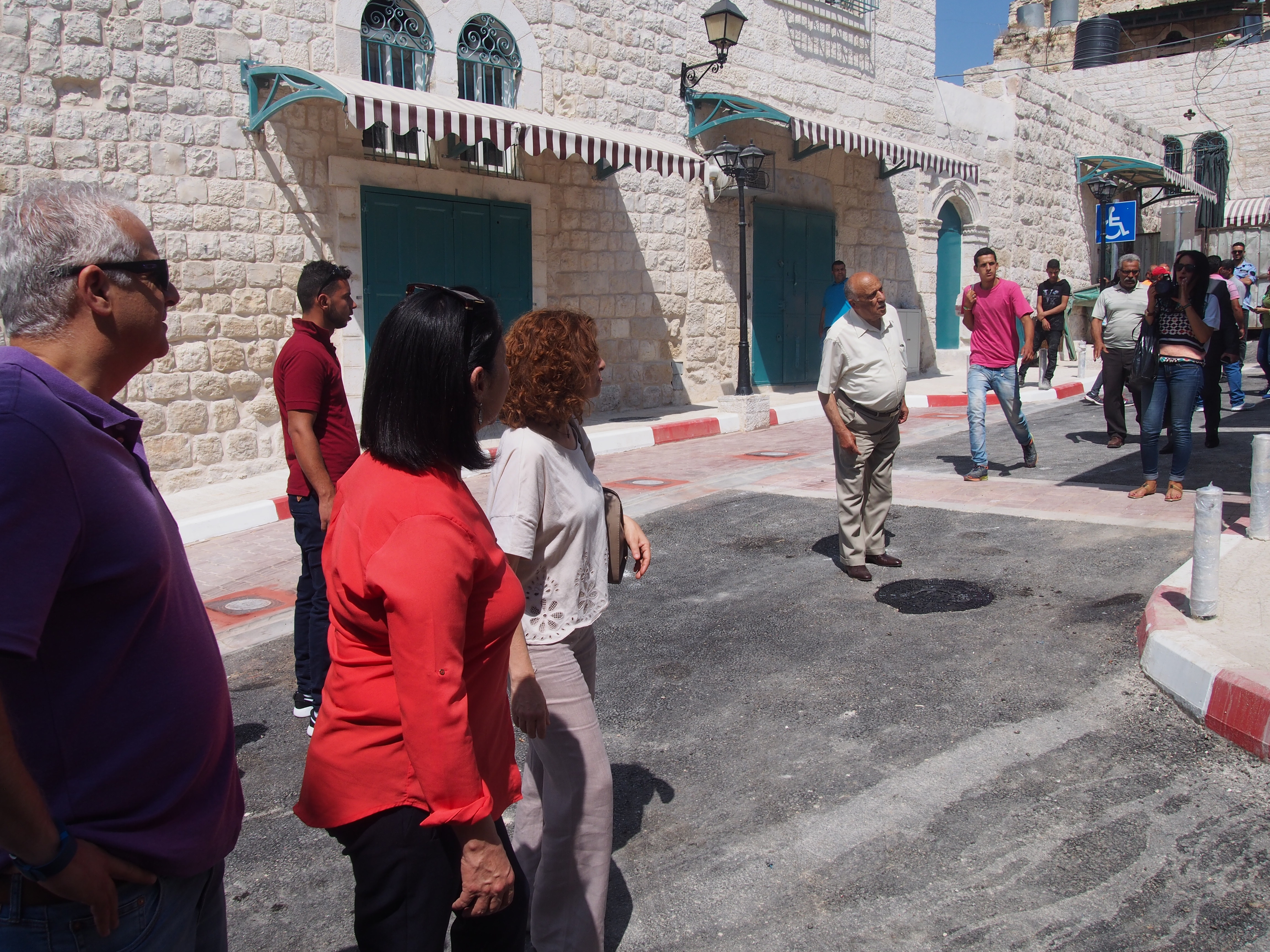 بلدية بيت لحم تبدي ملاحظاتها الهندسية لمؤسسة أنيرا حول المرحلة الثانية من مشروع إعادة تأهيل سوق بيت لحم القديم 