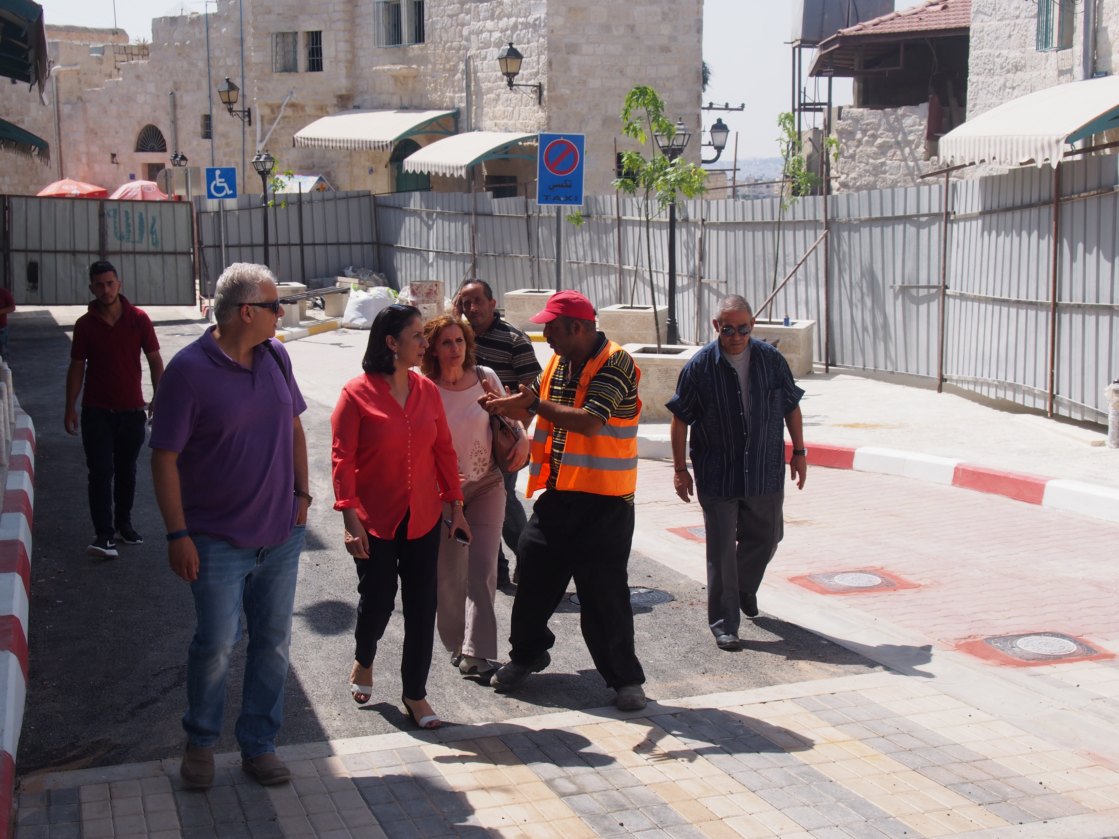 بلدية بيت لحم تبدي ملاحظاتها الهندسية لمؤسسة أنيرا حول المرحلة الثانية من مشروع إعادة تأهيل سوق بيت لحم القديم 