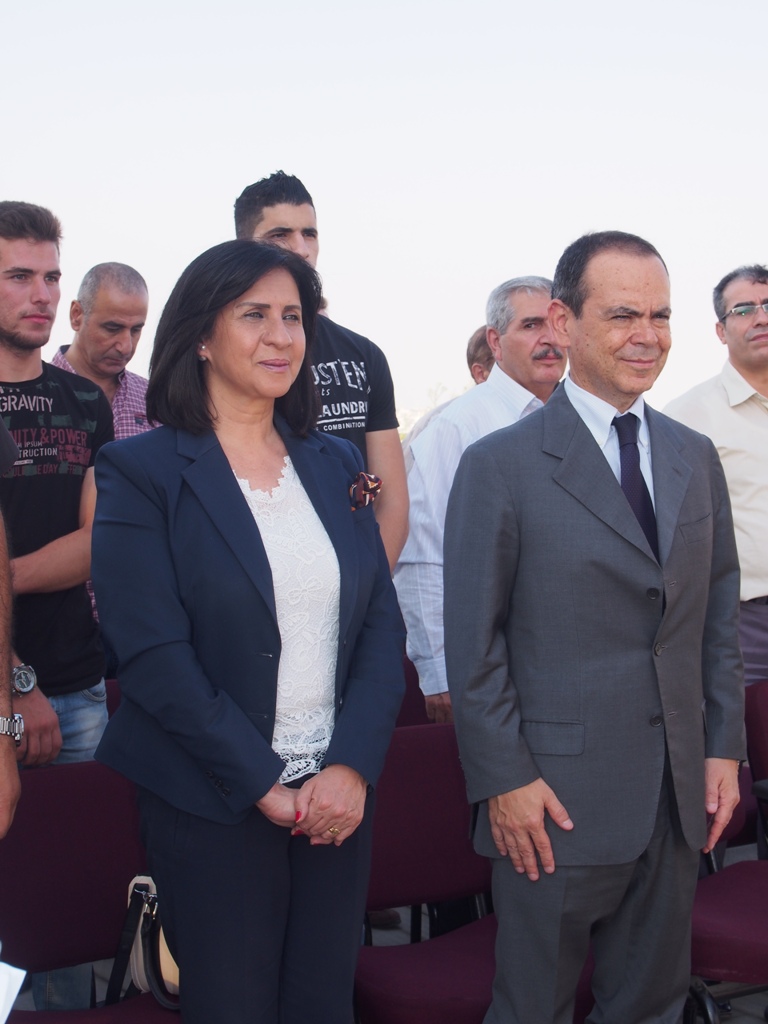 بلدية بيت لحم تكرم القنصل الإيطالي السابق وتمنحه مواطنة بيت لحم الفخرية 