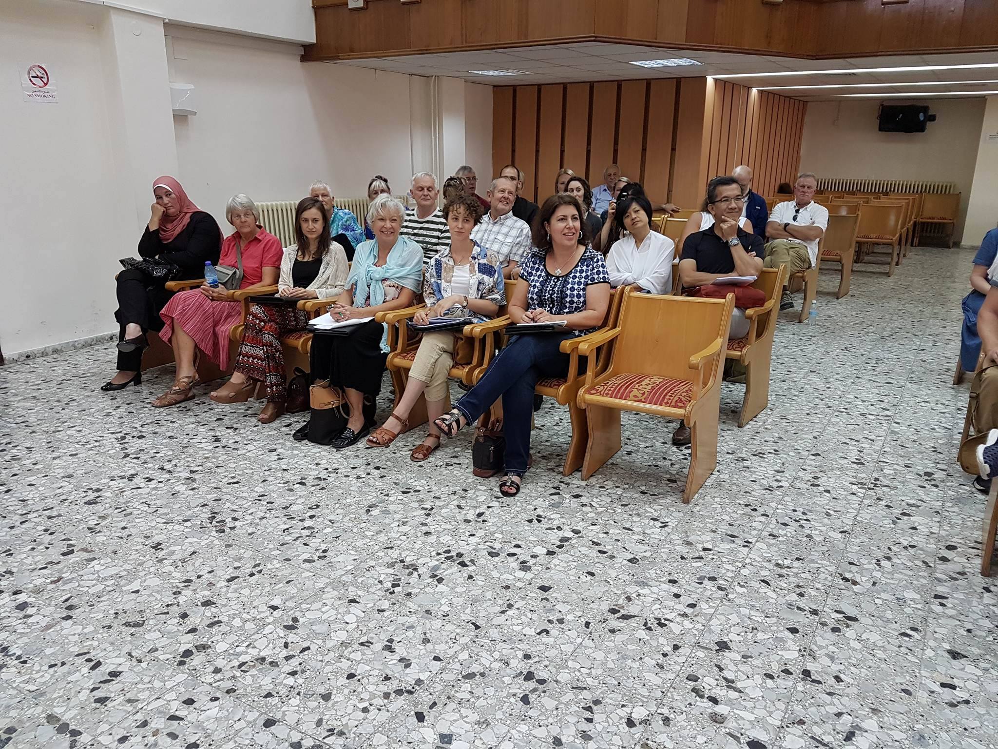 رئيسة بلدية بيت لحم تلتقي عدد من الأكاديميين القادمين من المملكة المتحدة 