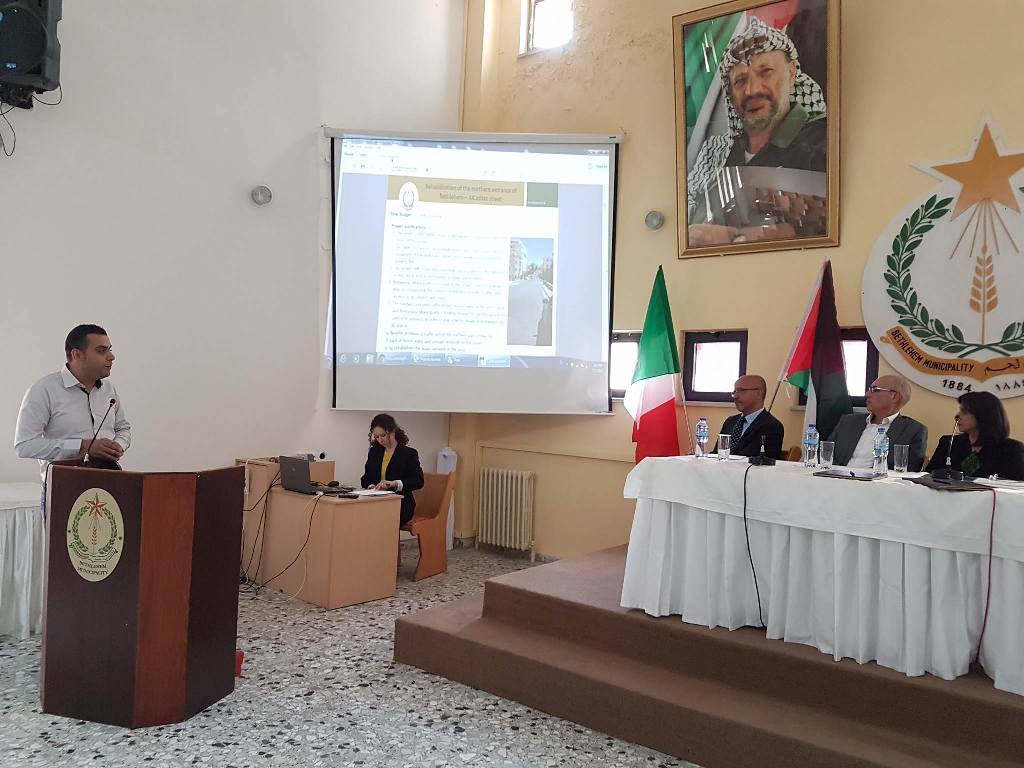 إزاحة الستارة عن لوحة إطلاق أعمال مشروع تأهيل المدخل الشمالي لمدينة بيت لحم – شارع الكاريتاس