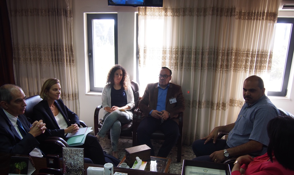 بابون تكرم القنصل الفرنسي العام ماغرو لدعمه بيت لحم 