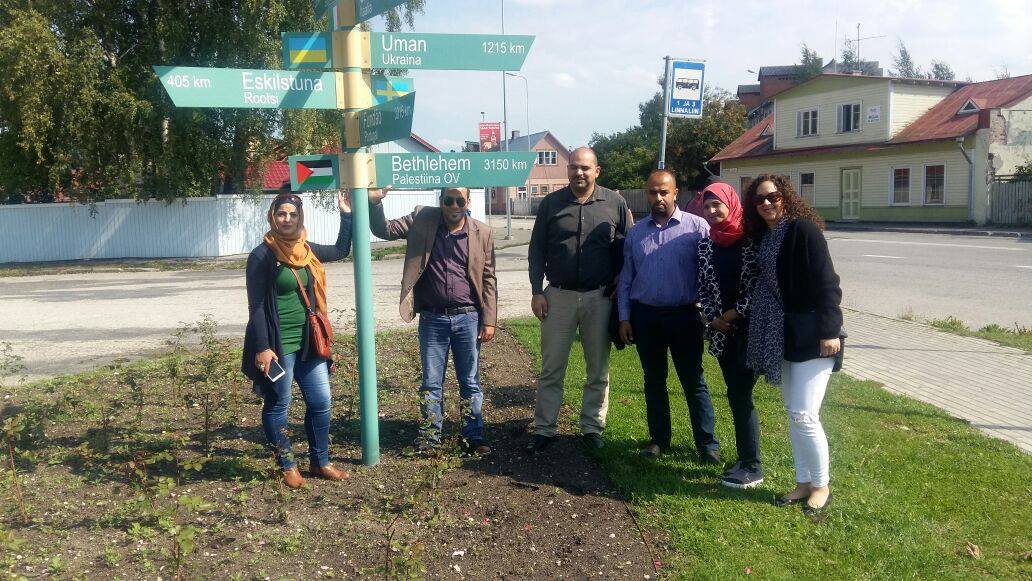 وفد من بلدية بيت لحم يزور هابسالو الأستونية المتوأمة مع بيت لحم 