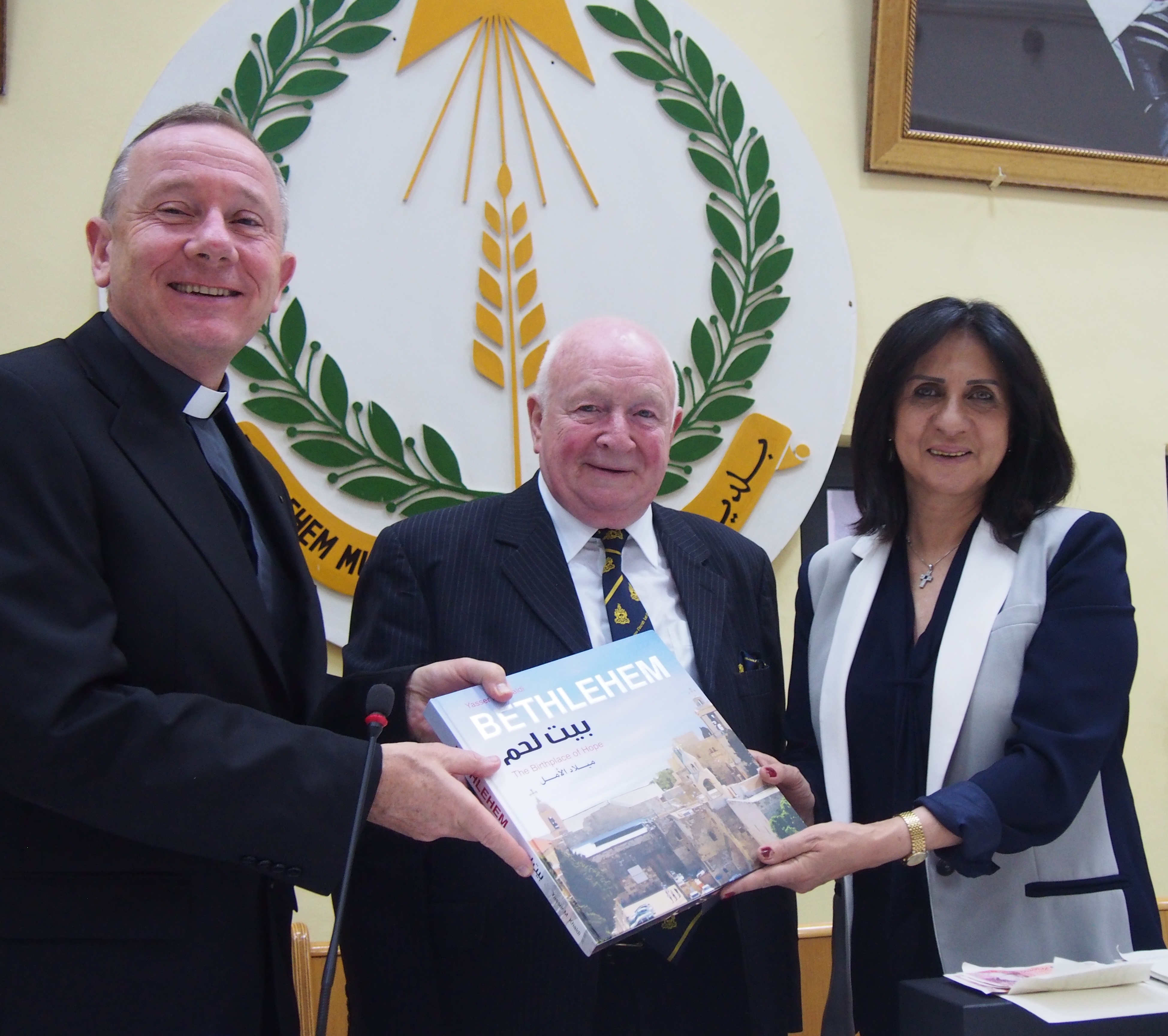رئيسة بلدية بيت لحم تستقبل رئيس بلدية غلاسكو السابق أليكس موسين والوفد المرافق