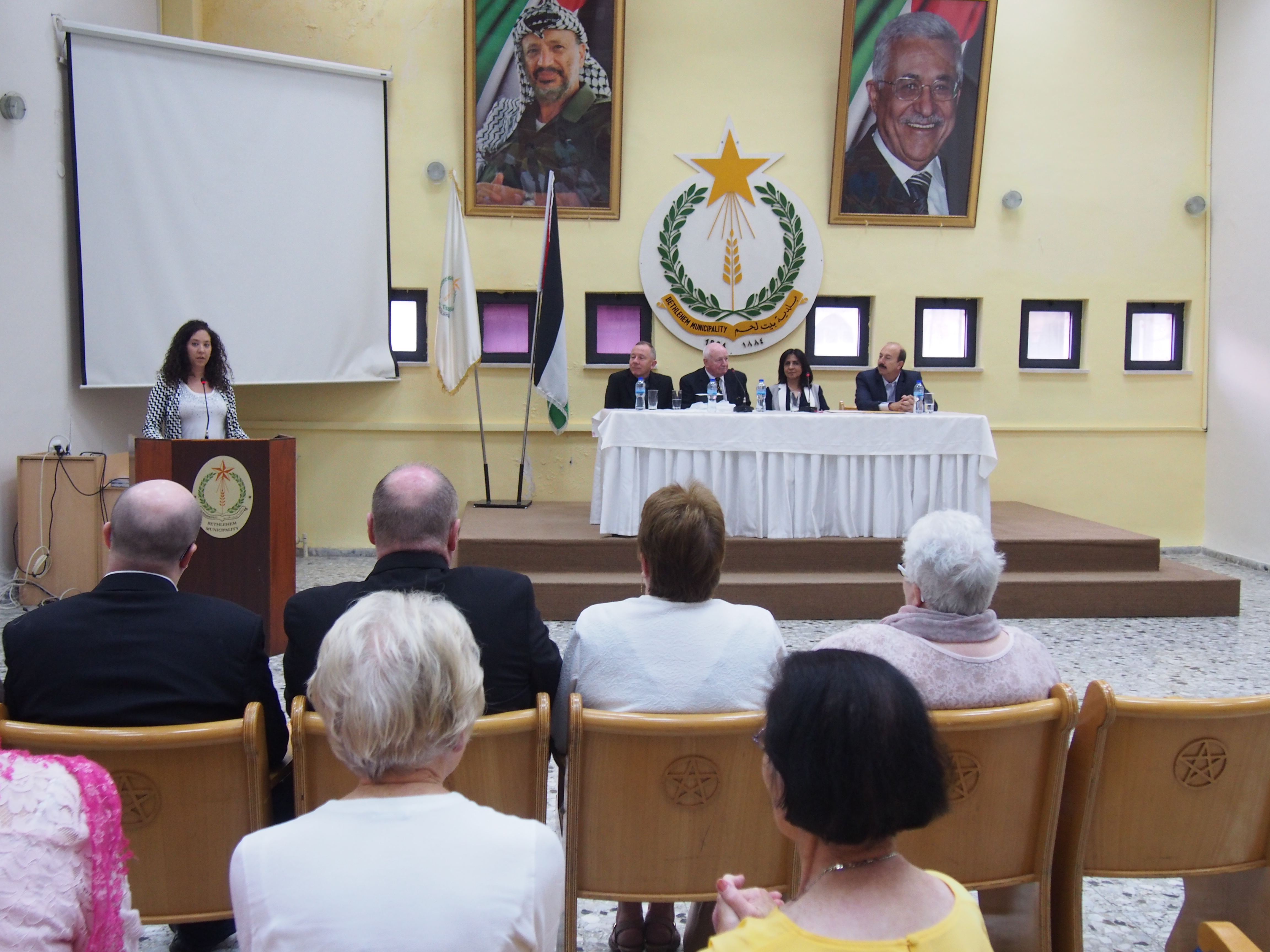 رئيسة بلدية بيت لحم تستقبل رئيس بلدية غلاسكو السابق أليكس موسين والوفد المرافق