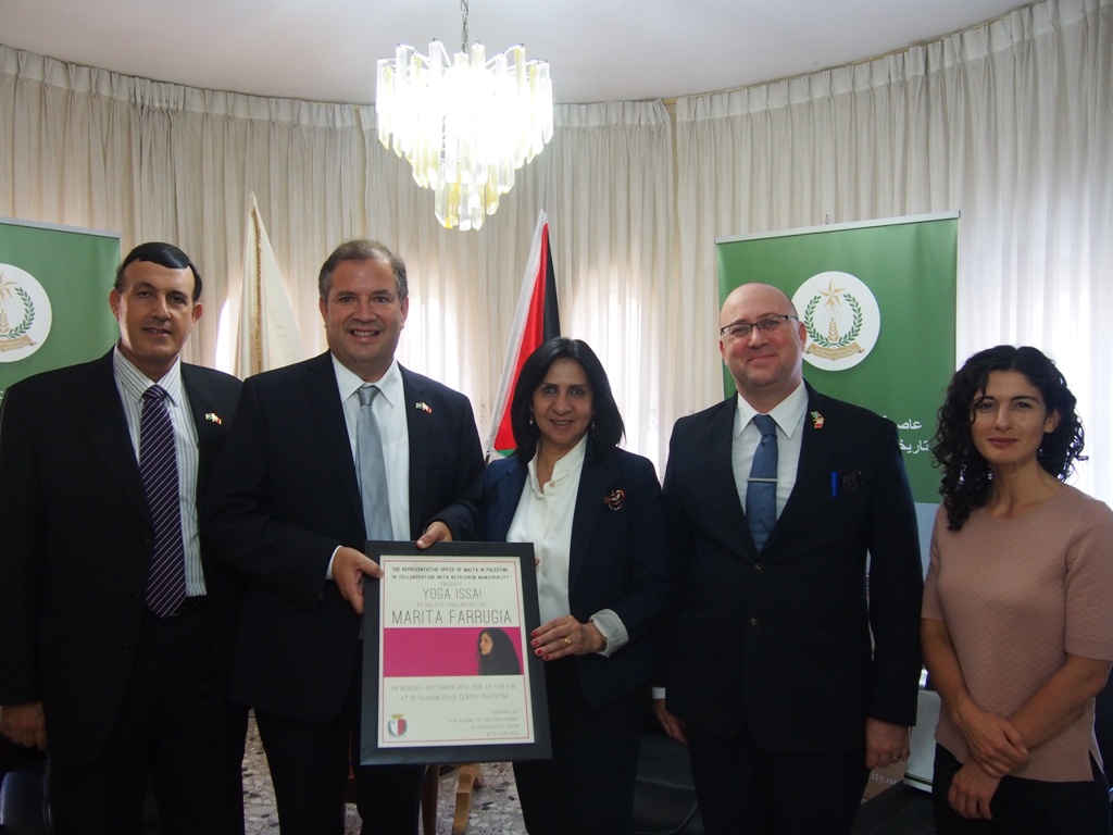 رئيسة بلدية بيت لحم تستقبل وزير الحكم المحلي المالطي 