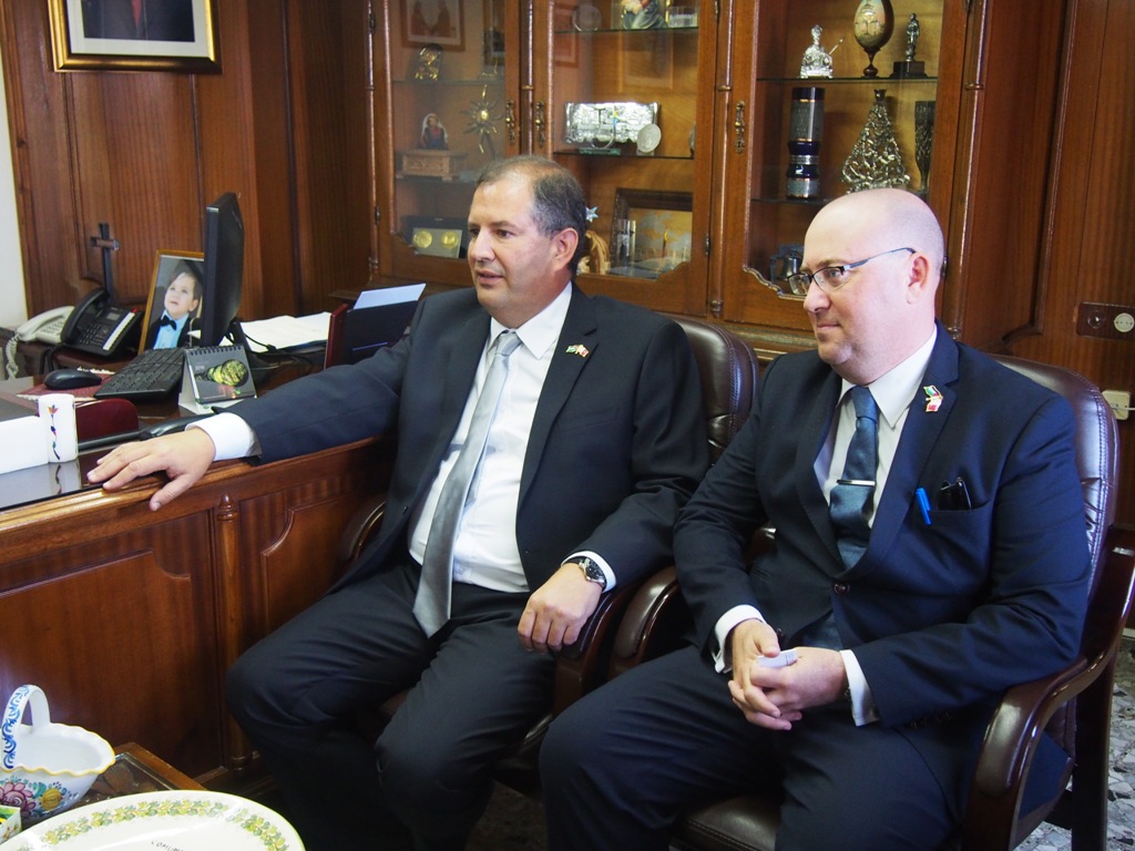 رئيسة بلدية بيت لحم تستقبل وزير الحكم المحلي المالطي 