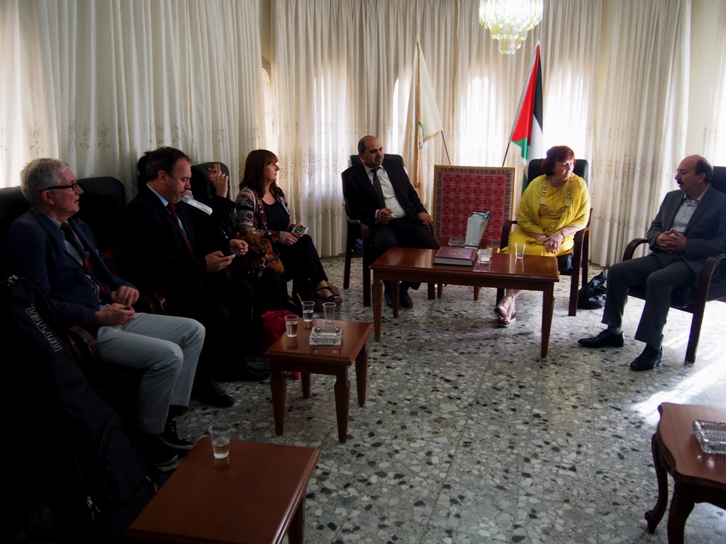 رئيسة بلدية غلاسكو  تزور بلدية بيت لحم وتلتقي نائب رئيسة البلدية 