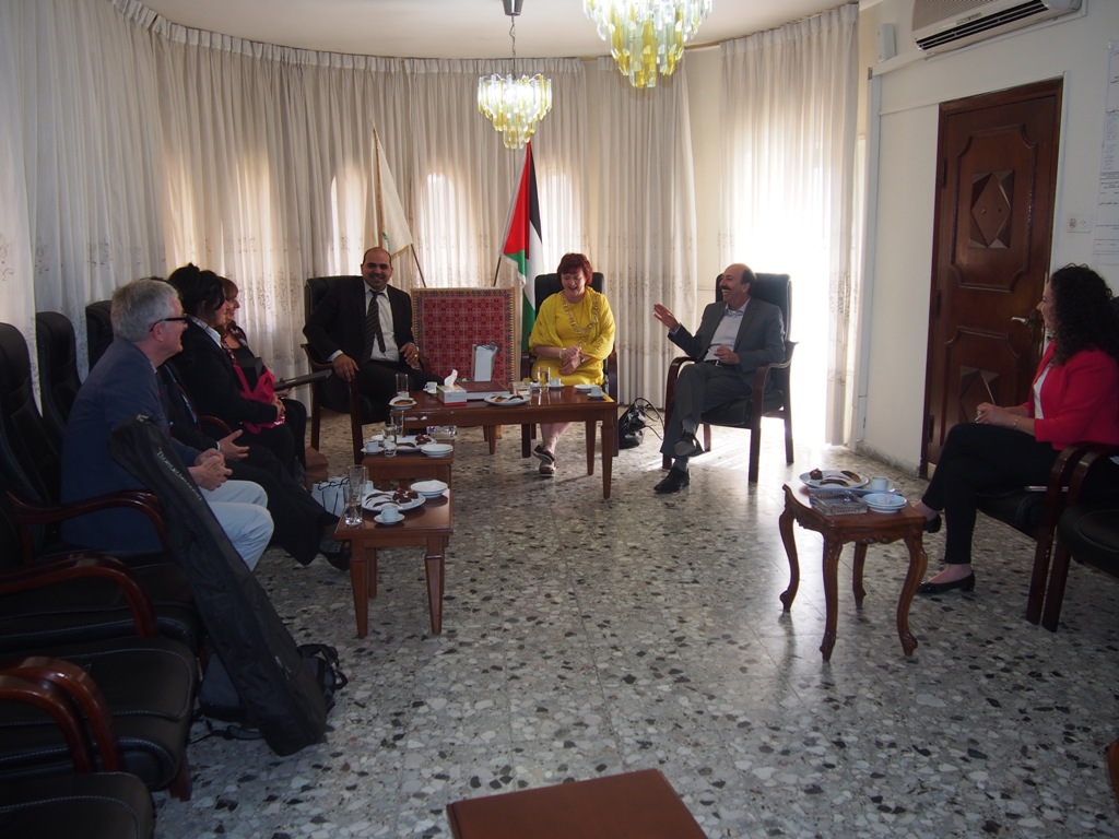 رئيسة بلدية غلاسكو  تزور بلدية بيت لحم وتلتقي نائب رئيسة البلدية 