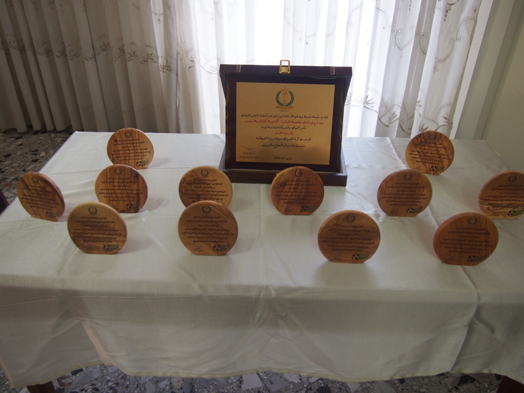 رئيسة بلدية بيت لحم تكرم  فريق نادي عاصمة الميلاد/ أكاديمية أطفال بلا حدود بمناسبة فوزهم في دوري بريشا الإيطالية المتوأمة مع بلدية بيت لحم 