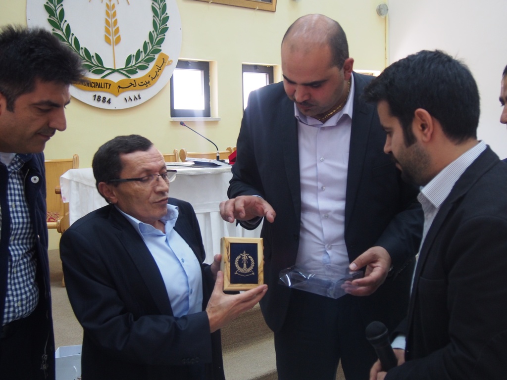 جحا يستقبل وفداً تركياً رفيع المستوى وينقل لهم واقع مدينة بيت لحم	