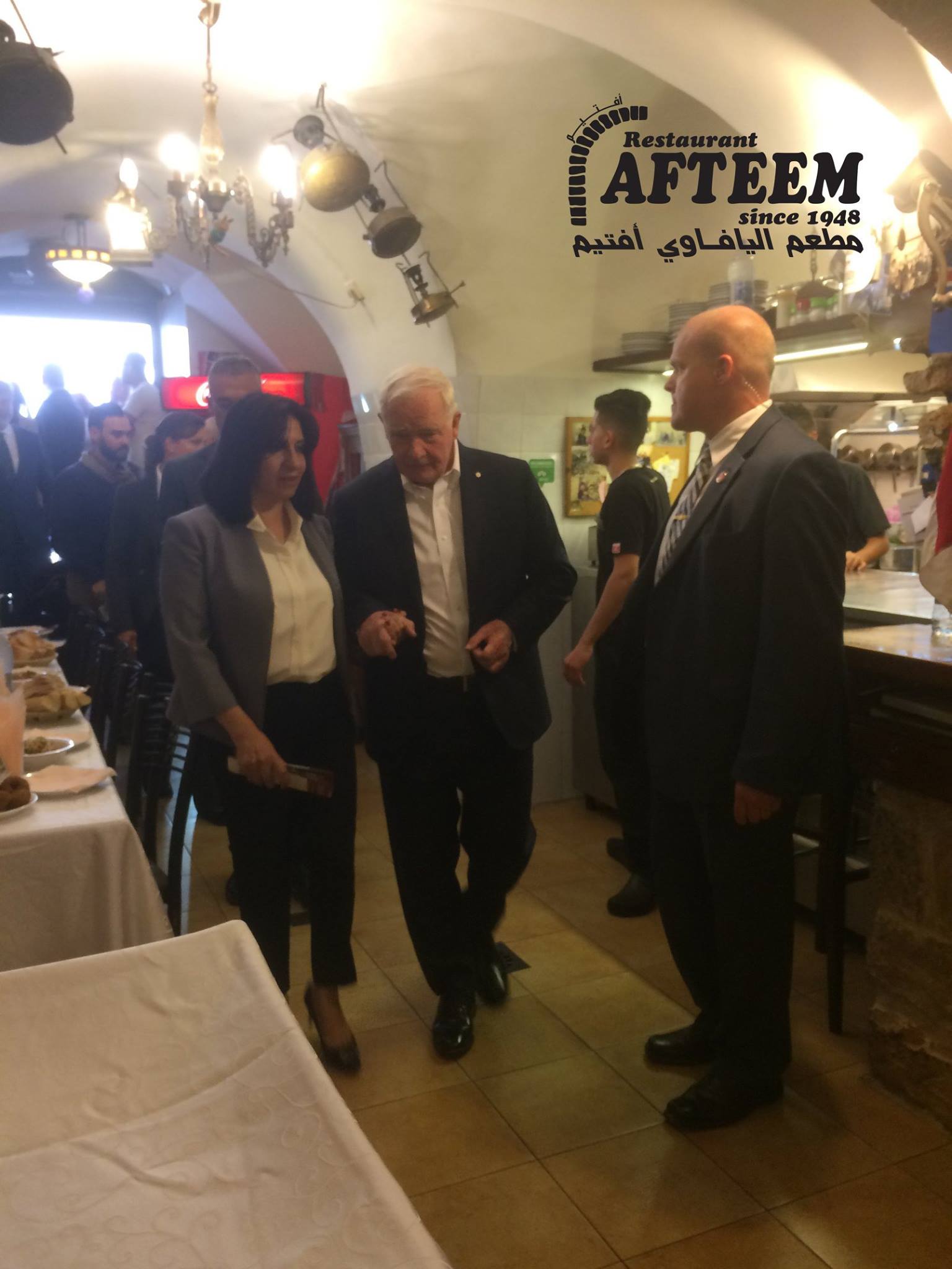 بابون تشارك في إستقبال الحاكم العام لكندا 