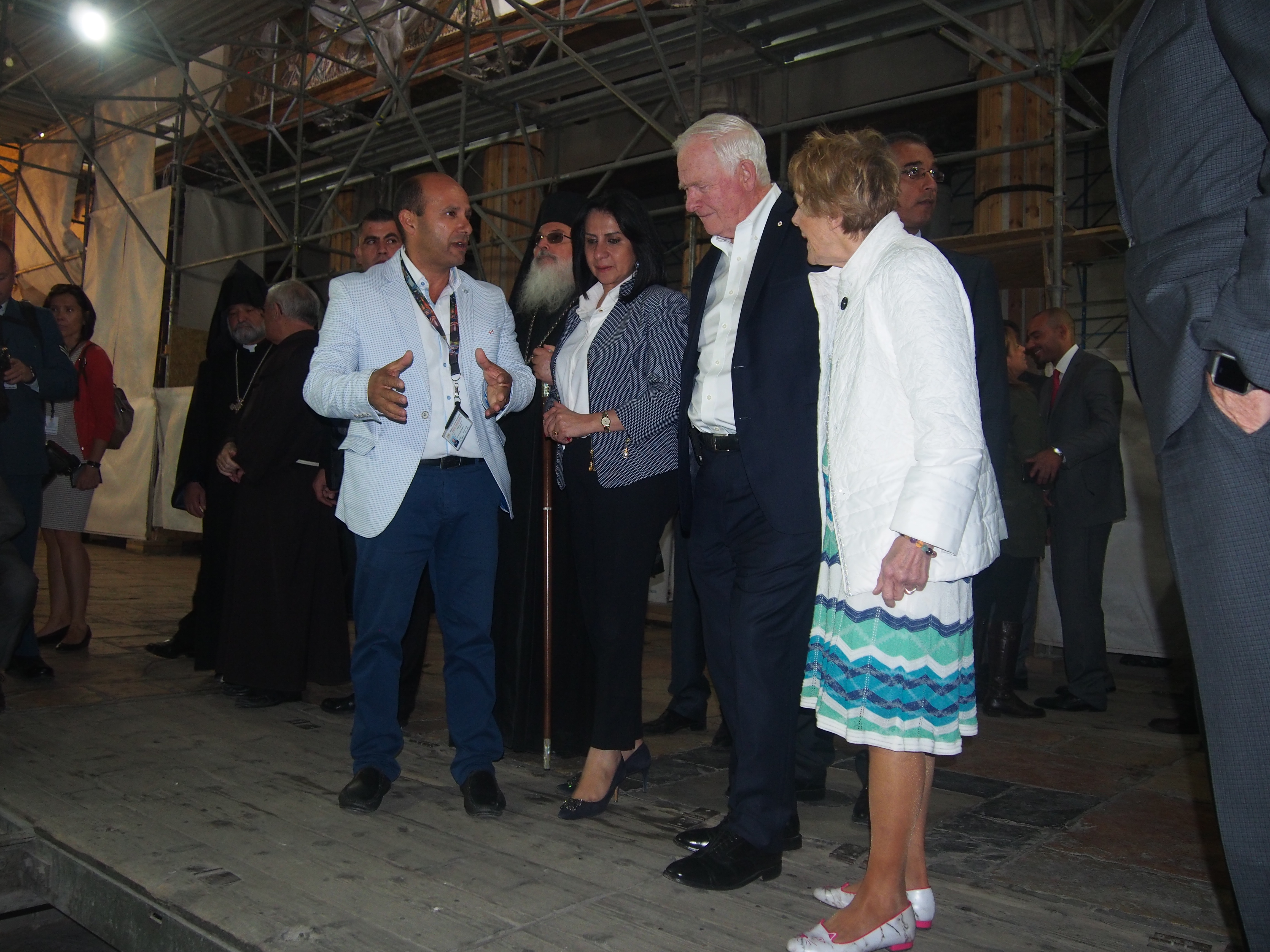 بابون تشارك في إستقبال الحاكم العام لكندا 