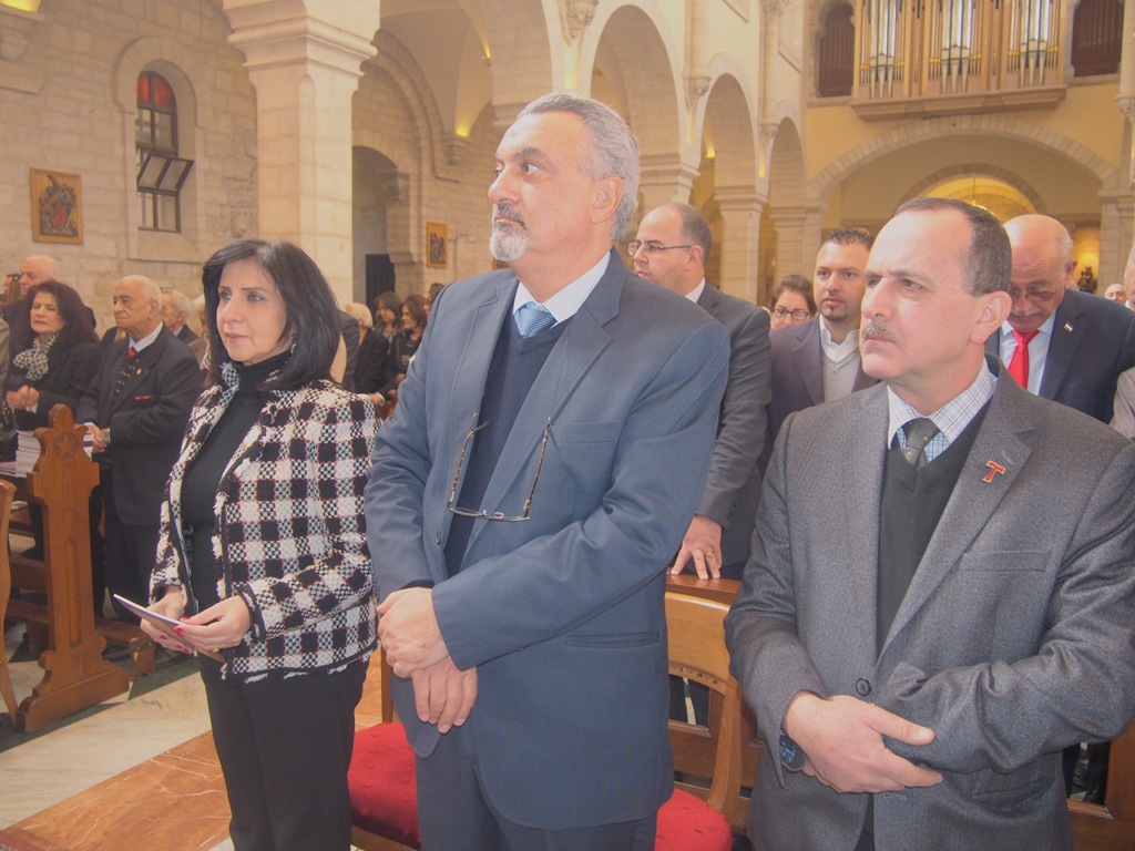 رئيسة وأعضاء بلدية بيت لحم يشاركون في إستقبال حارس الاراضي المقدسة