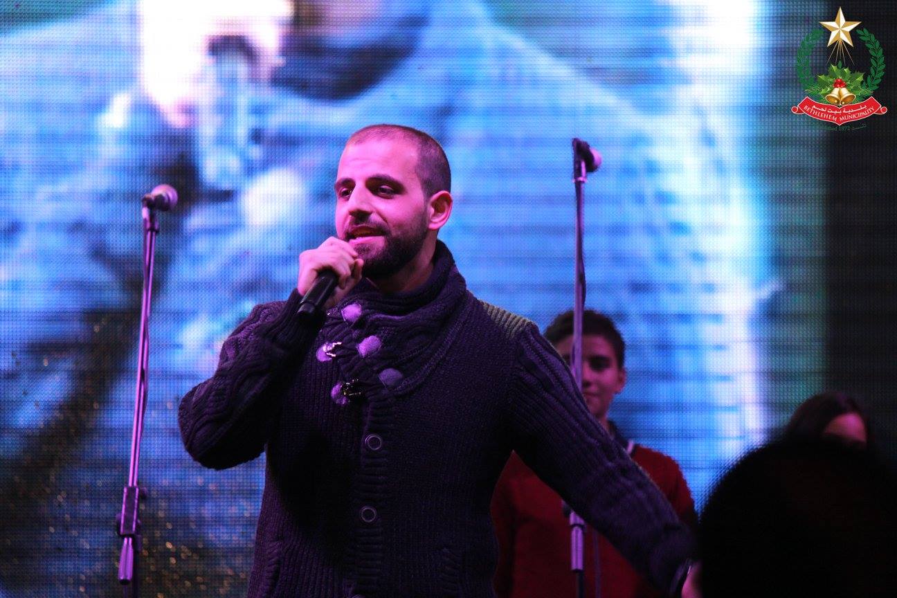 في حفل إضاءة شجرة عيد الميلاد المجيد في بيت لحم الأستاذة فيرا بابون ترفع شعار الرحمة وتؤكد على حقوق الأطفال