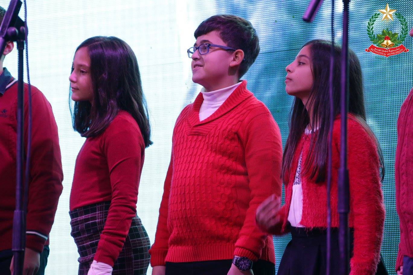 في حفل إضاءة شجرة عيد الميلاد المجيد في بيت لحم الأستاذة فيرا بابون ترفع شعار الرحمة وتؤكد على حقوق الأطفال