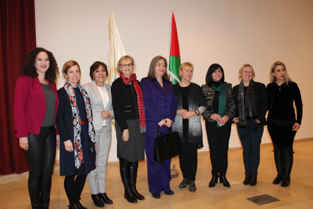  خلال زيارتها لمدينة بيت لحم وزيرة الشؤون الخارجية السويدية تلتقي معايعة وبابون