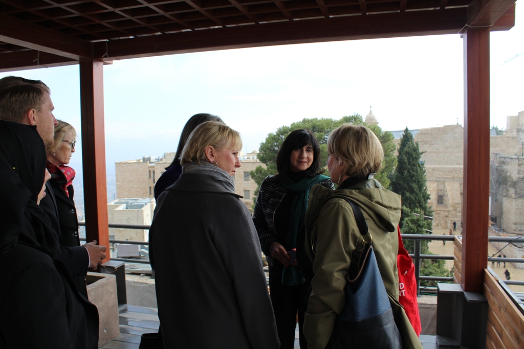  خلال زيارتها لمدينة بيت لحم وزيرة الشؤون الخارجية السويدية تلتقي معايعة وبابون