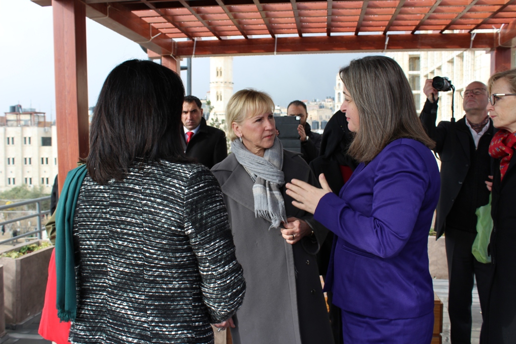  خلال زيارتها لمدينة بيت لحم وزيرة الشؤون الخارجية السويدية تلتقي معايعة وبابون