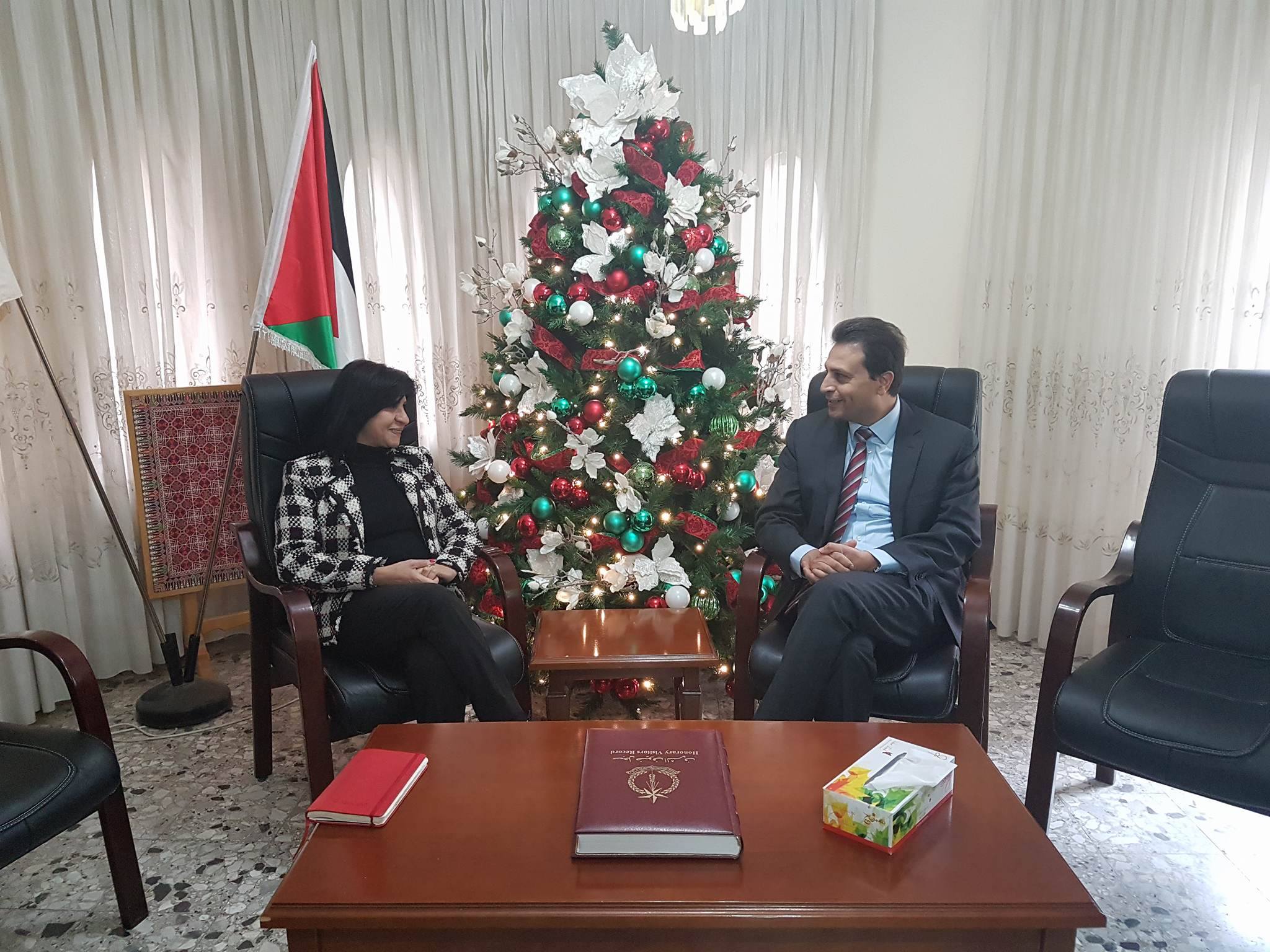 الرئيس التنفيذي لشركة الوطنية موبايل يلتقي رئيسة بلدية بيت لحم