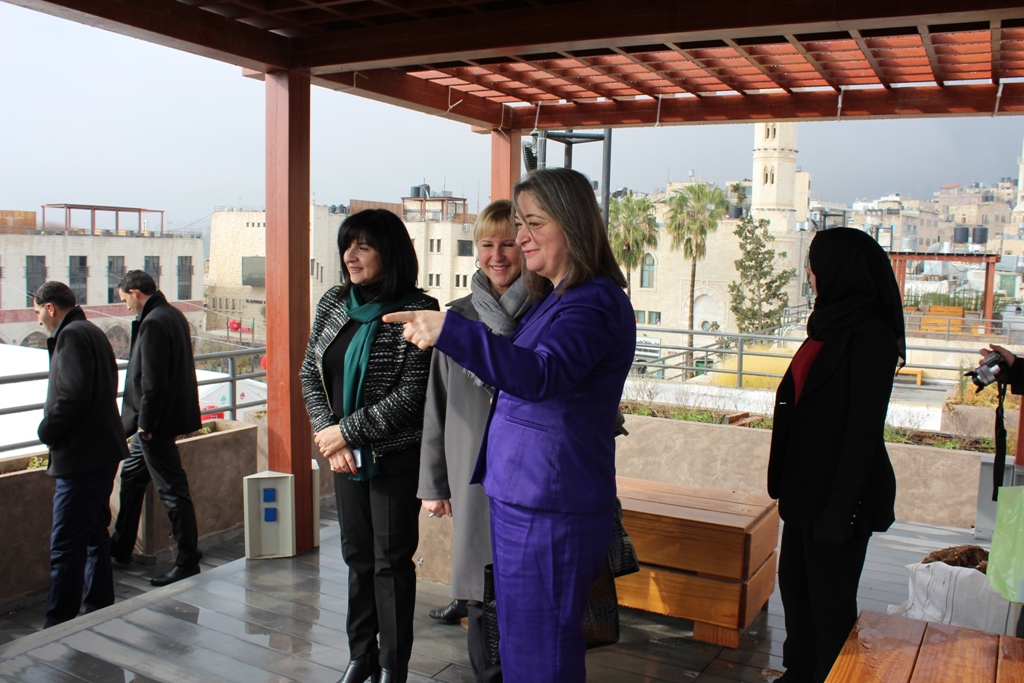  خلال زيارتها لمدينة بيت لحم وزيرة الشؤون الخارجية السويدية تلتقي معايعة وبابون