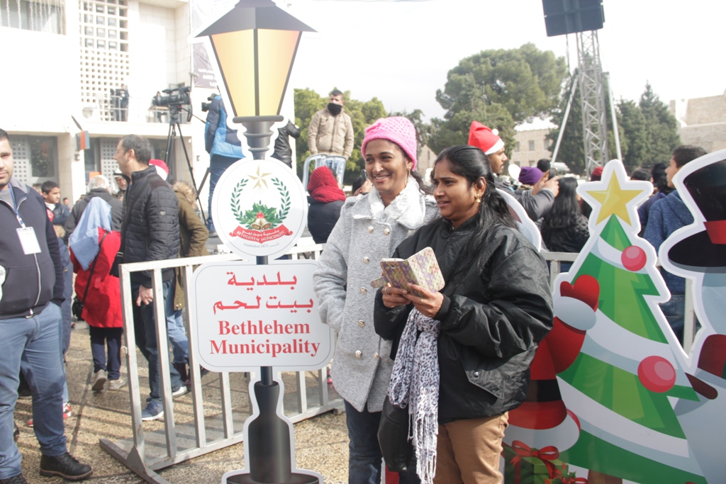 رئيسة بلدية بيت لحم تشارك في إستقبال غبطة المدبر الرسولي في مدينة بيت لحم 