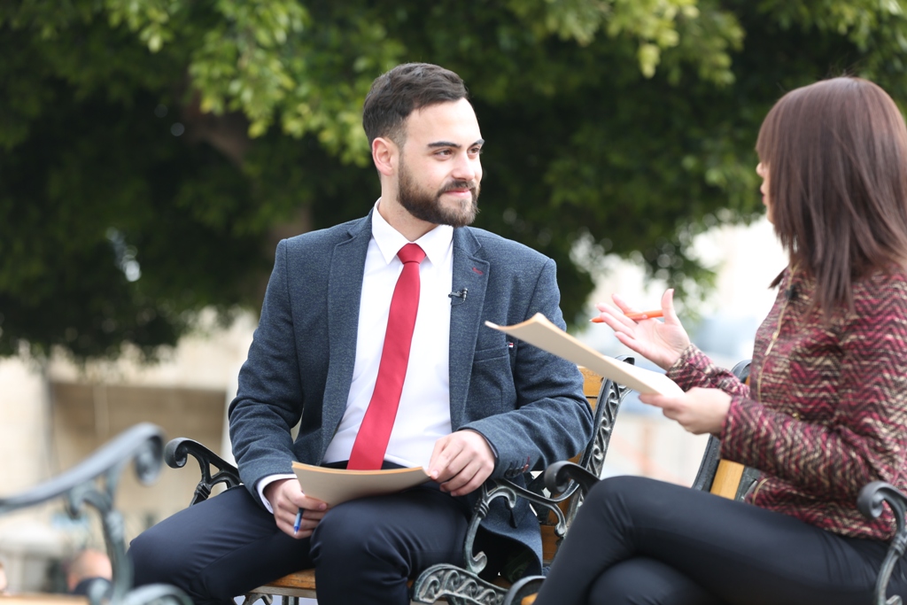 رئيسة بلدية بيت لحم تشارك في إستقبال غبطة المدبر الرسولي في مدينة بيت لحم 