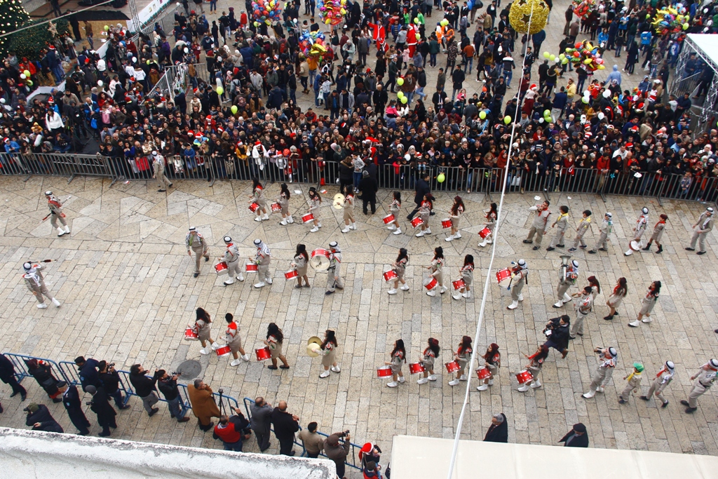 رئيسة بلدية بيت لحم تشارك في إستقبال غبطة المدبر الرسولي في مدينة بيت لحم 
