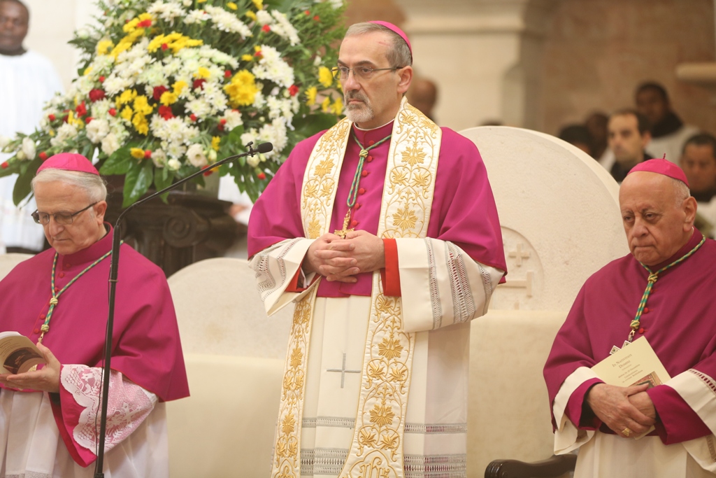 رئيسة بلدية بيت لحم تشارك في إستقبال غبطة المدبر الرسولي في مدينة بيت لحم 