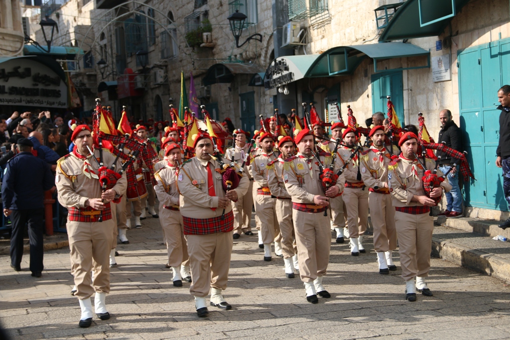 رئيسة بلدية بيت لحم تشارك في إستقبال غبطة المدبر الرسولي في مدينة بيت لحم 