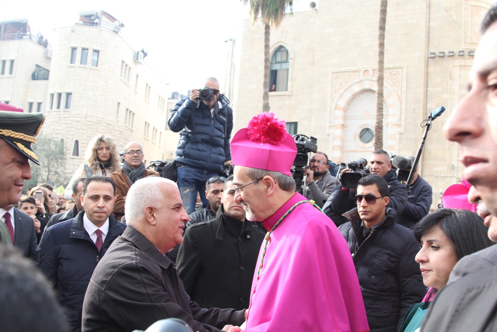 رئيسة بلدية بيت لحم تشارك في إستقبال غبطة المدبر الرسولي في مدينة بيت لحم 