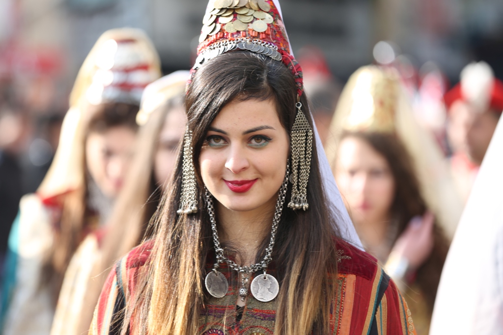 رئيسة بلدية بيت لحم تشارك في إستقبال غبطة المدبر الرسولي في مدينة بيت لحم 