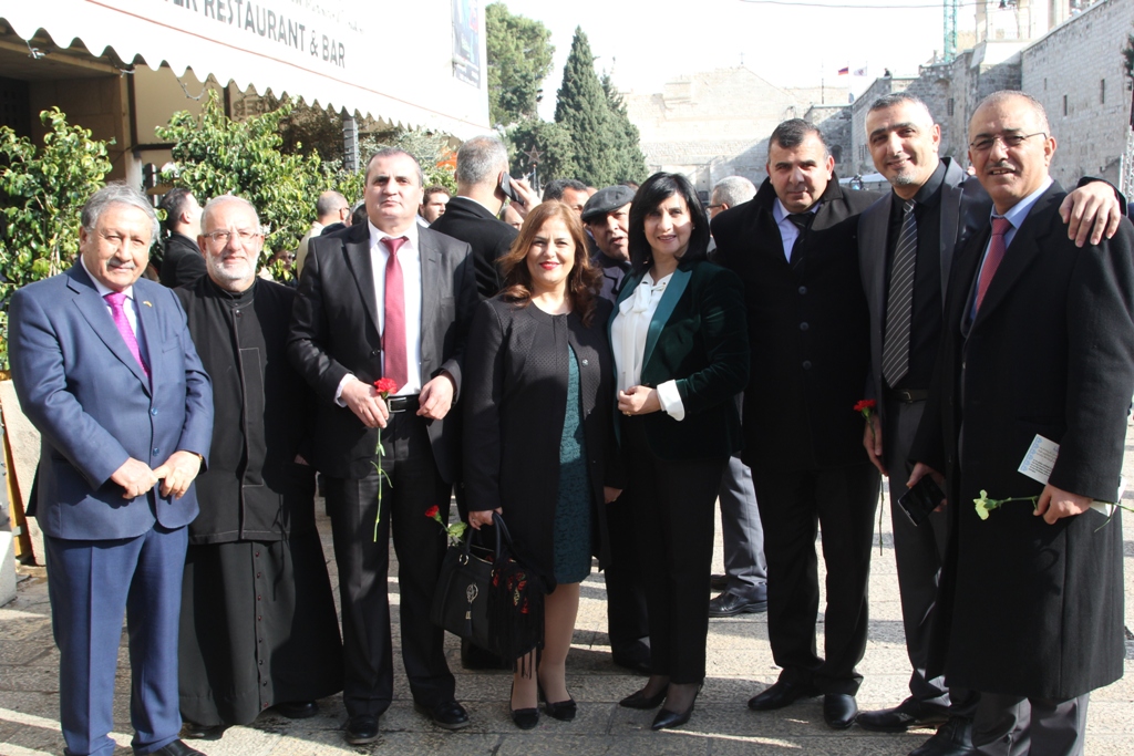 رئيسة بلدية بيت لحم تشارك في إستقبال غبطة المدبر الرسولي في مدينة بيت لحم 