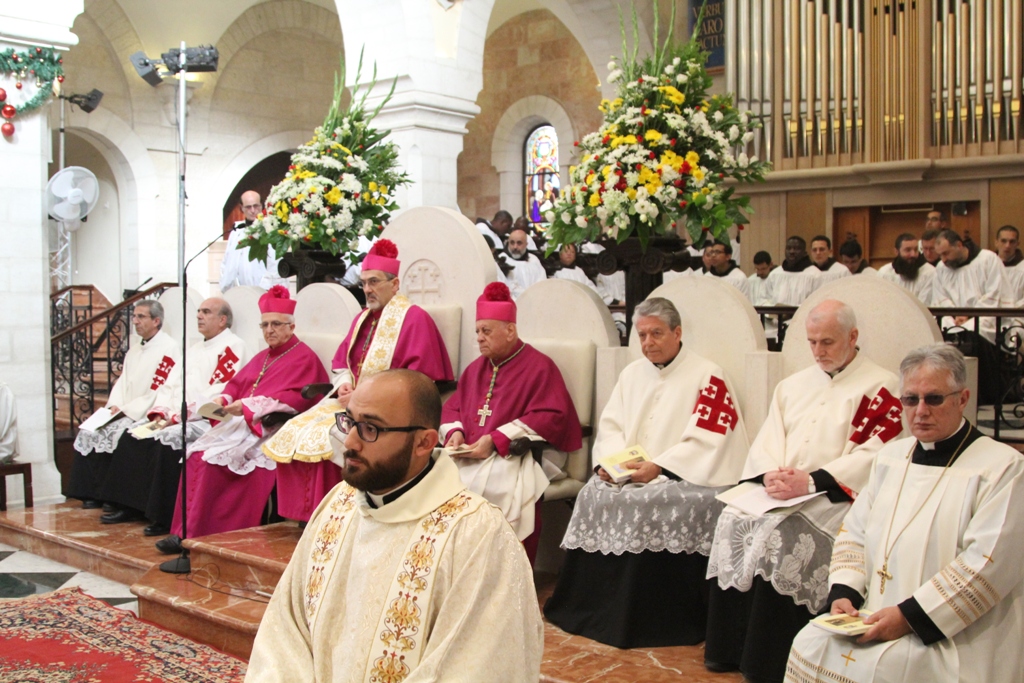رئيسة بلدية بيت لحم تشارك في إستقبال غبطة المدبر الرسولي في مدينة بيت لحم 