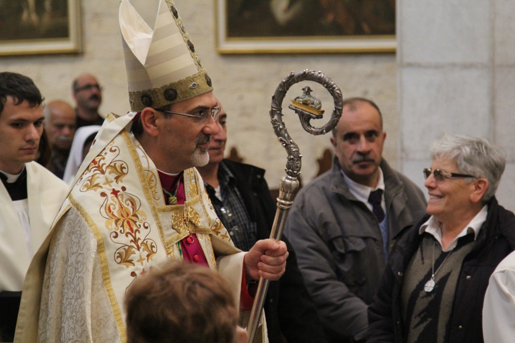 رئيسة بلدية بيت لحم تشارك في إستقبال غبطة المدبر الرسولي في مدينة بيت لحم 