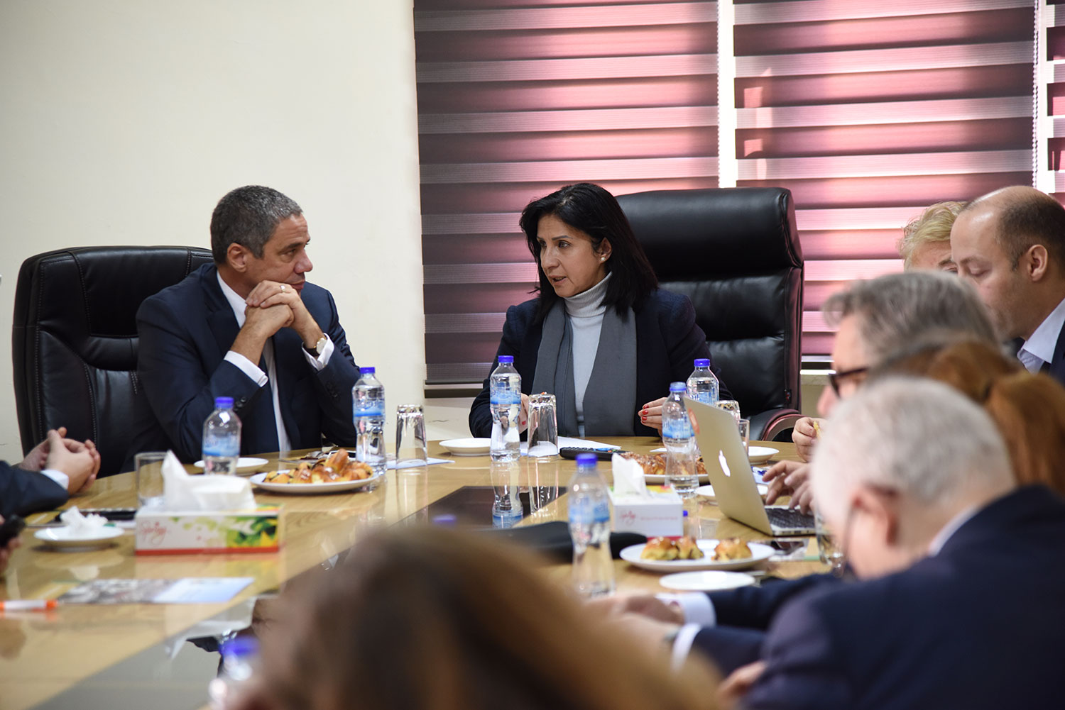 رئيسة بلدية بيت لحم تستقبل وفداً من لجنة العلاقات الخارجية في البرلمان الأوروبي  وتستعرض تحديات مدينة بيت لحم