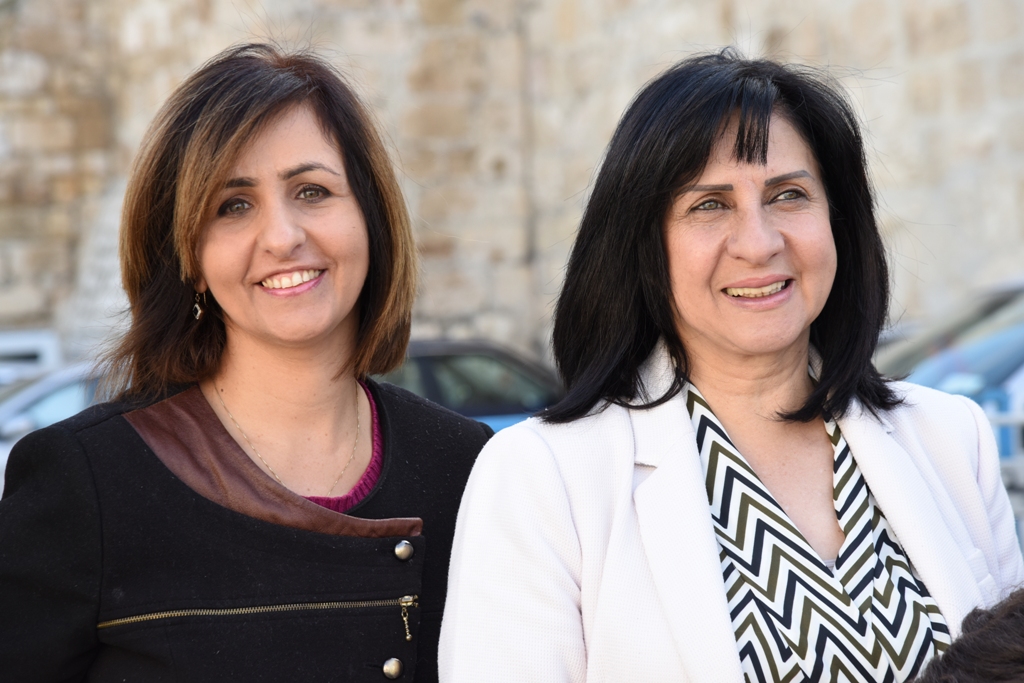 رئيسة وأعضاء مجلس بلدية بيت لحم يشاركون في إستقبال حارس الأراضي المقدسة بمناسبة عيد الغطاس