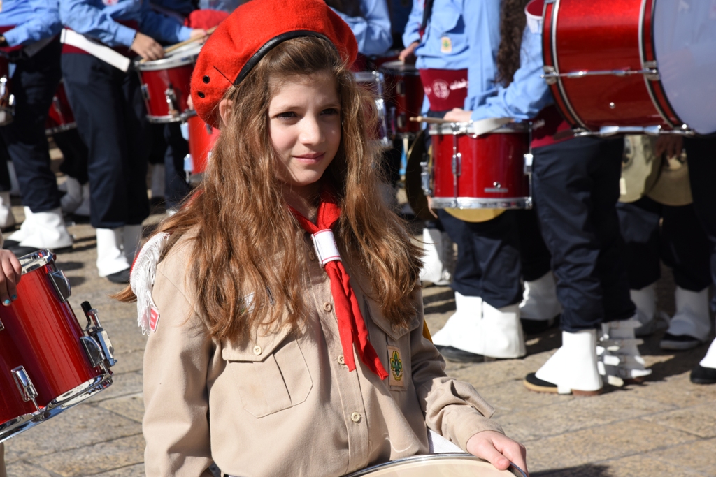 رئيسة وأعضاء مجلس بلدية بيت لحم يشاركون في إستقبال حارس الأراضي المقدسة بمناسبة عيد الغطاس