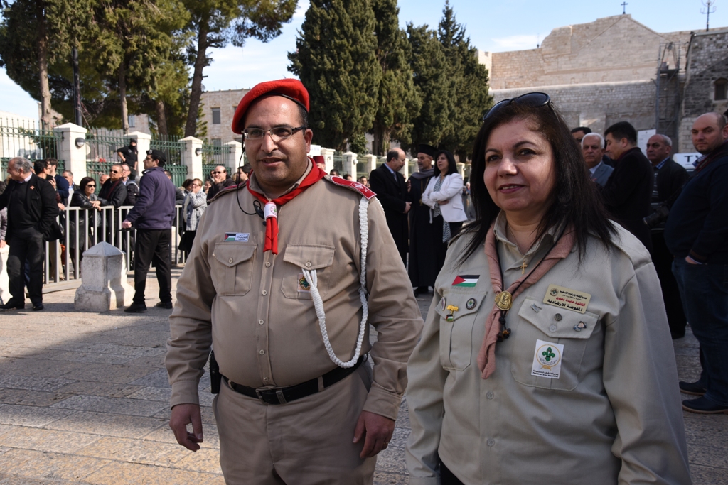 رئيسة وأعضاء مجلس بلدية بيت لحم يشاركون في إستقبال حارس الأراضي المقدسة بمناسبة عيد الغطاس
