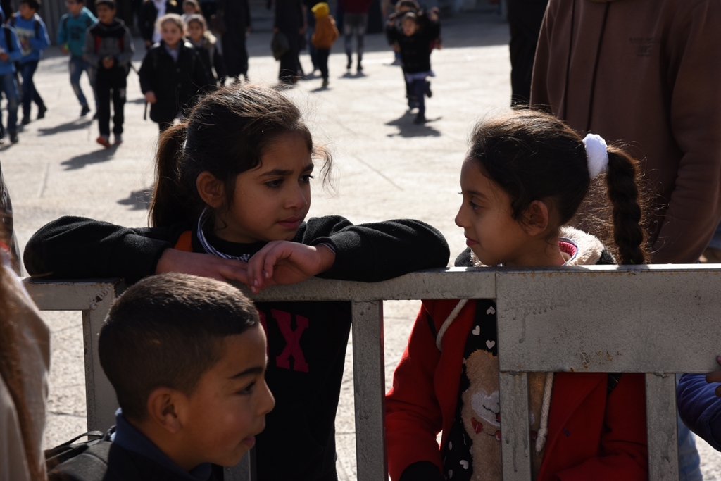 رئيسة وأعضاء مجلس بلدية بيت لحم يشاركون في إستقبال حارس الأراضي المقدسة بمناسبة عيد الغطاس