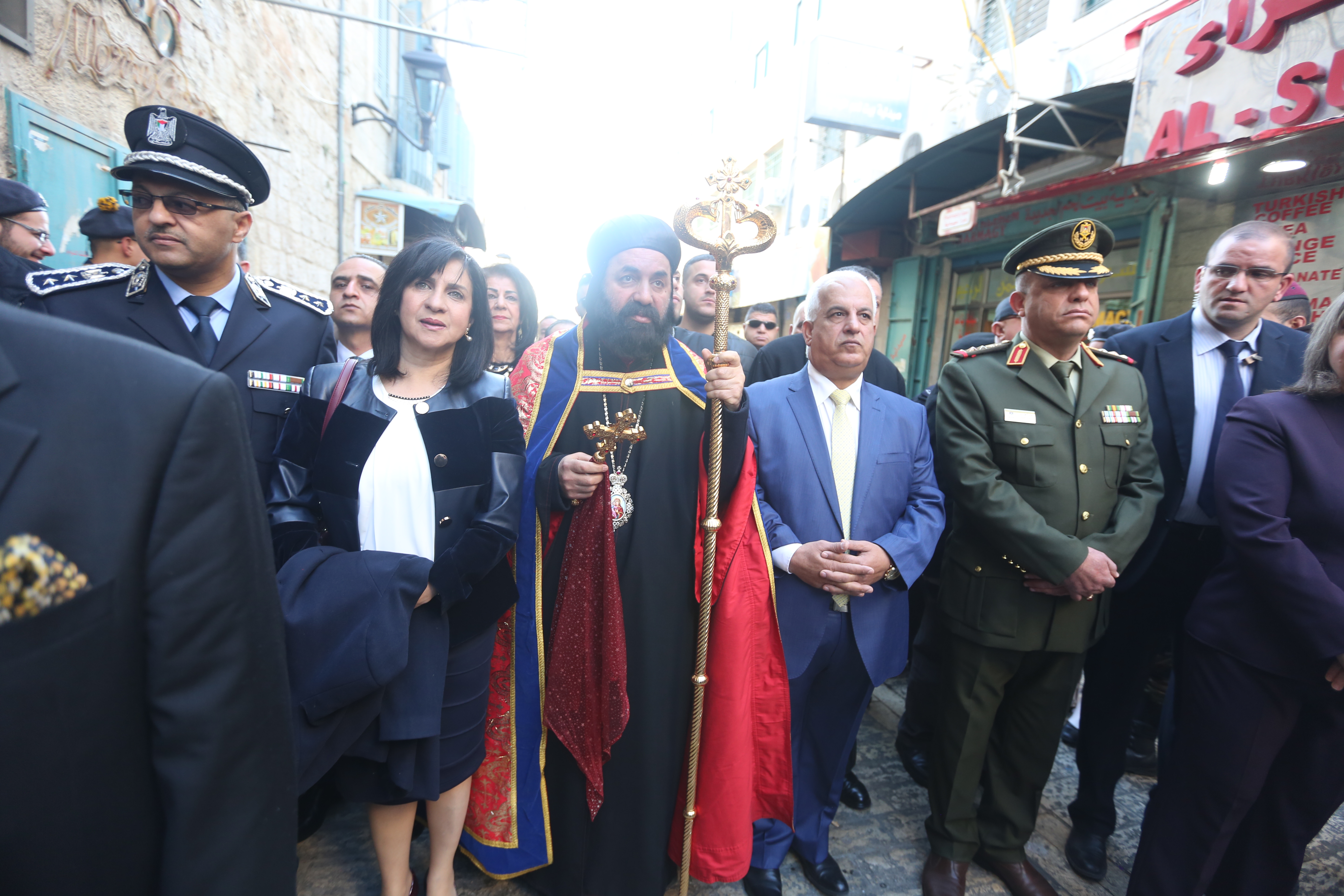  رئيسة وأعضاء مجلس بلدية بيت لحم يشاركون في إحتفالات أعياد الميلاد المجيدة حسب التقويم الشرقي ويستقبلون غبطة بطريرك الروم الارثوذكس ونيافة مطارنة السريان والأقباط والأحباش 