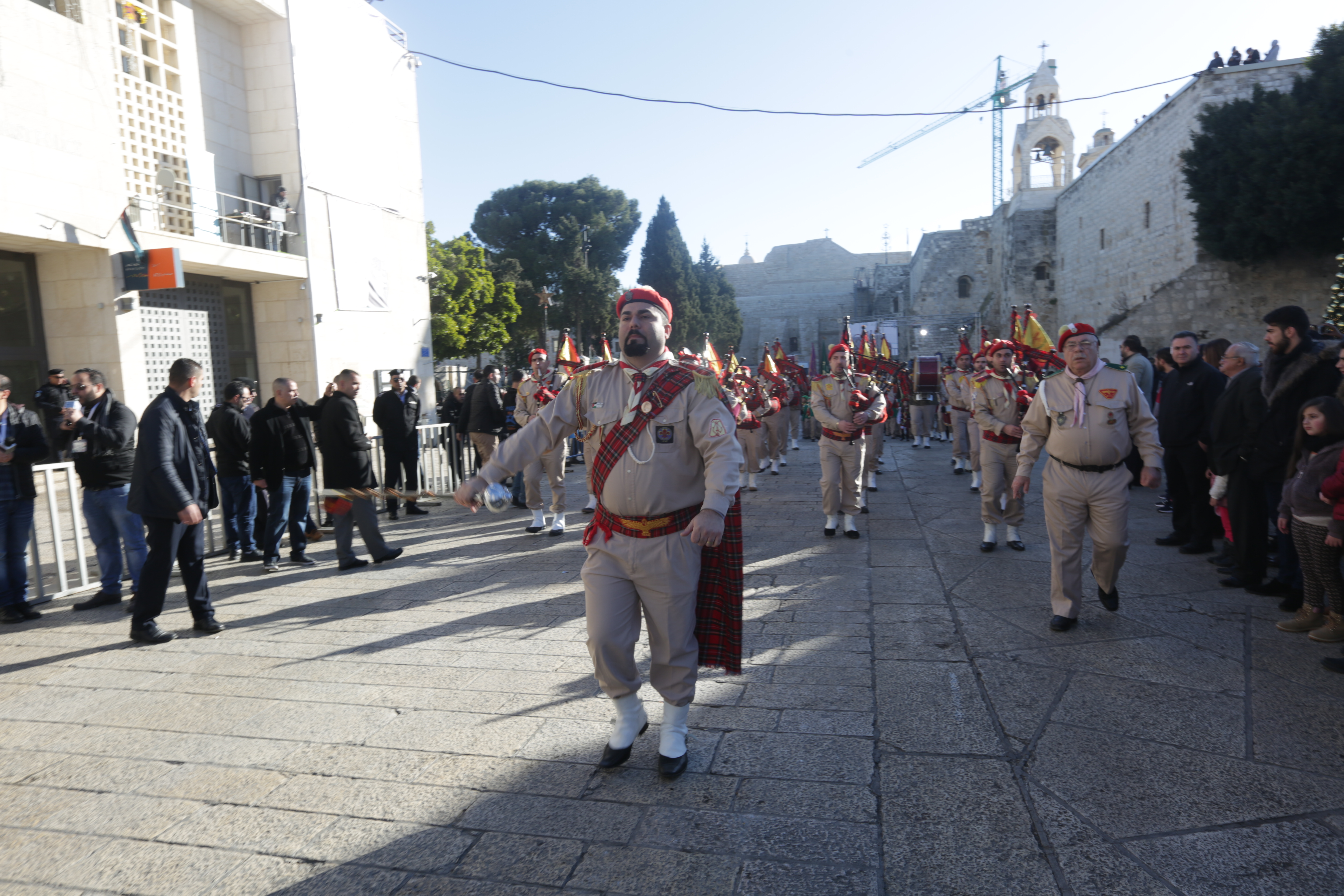  رئيسة وأعضاء مجلس بلدية بيت لحم يشاركون في إحتفالات أعياد الميلاد المجيدة حسب التقويم الشرقي ويستقبلون غبطة بطريرك الروم الارثوذكس ونيافة مطارنة السريان والأقباط والأحباش 