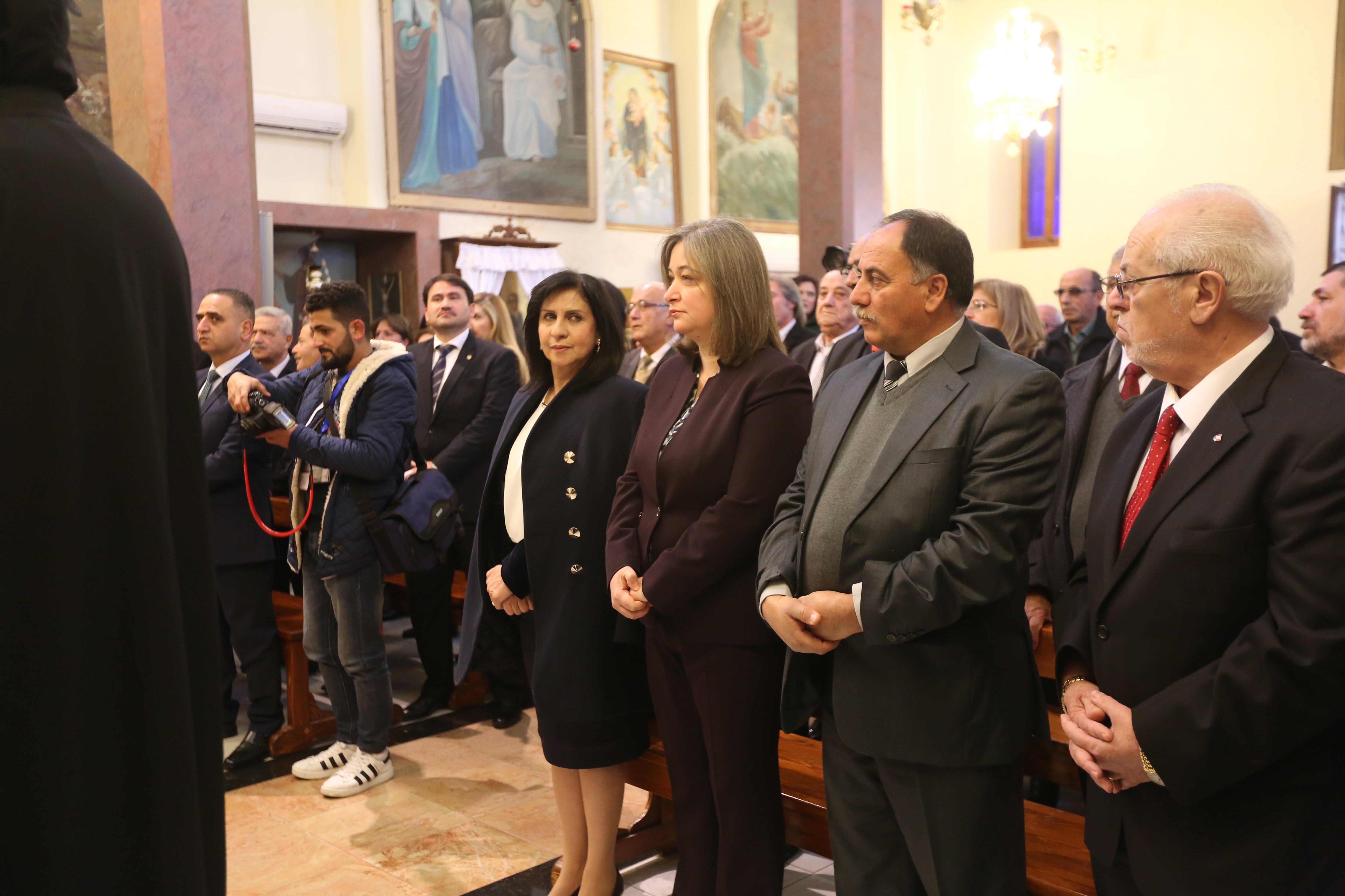  رئيسة وأعضاء مجلس بلدية بيت لحم يشاركون في إحتفالات أعياد الميلاد المجيدة حسب التقويم الشرقي ويستقبلون غبطة بطريرك الروم الارثوذكس ونيافة مطارنة السريان والأقباط والأحباش 