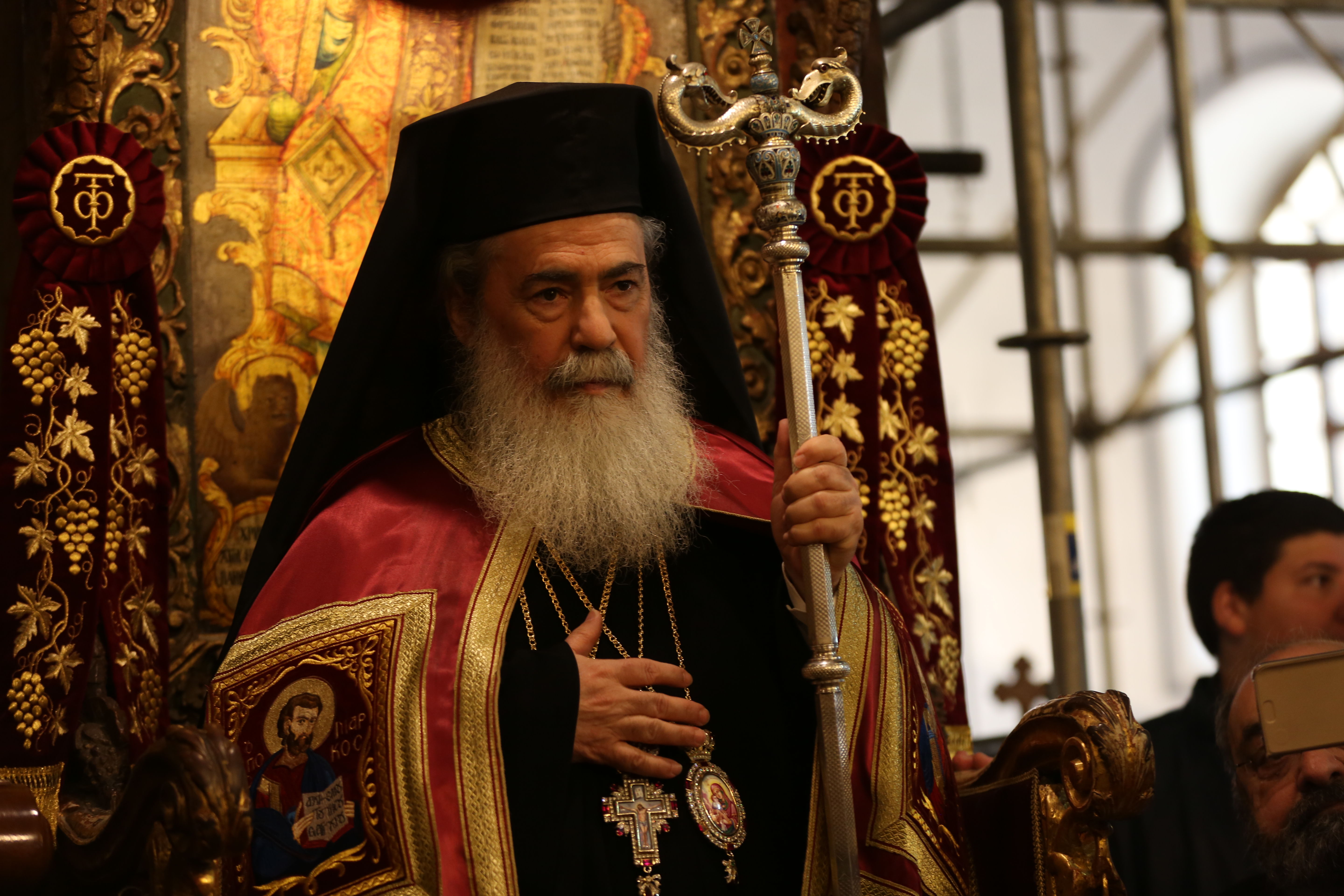  رئيسة وأعضاء مجلس بلدية بيت لحم يشاركون في إحتفالات أعياد الميلاد المجيدة حسب التقويم الشرقي ويستقبلون غبطة بطريرك الروم الارثوذكس ونيافة مطارنة السريان والأقباط والأحباش 