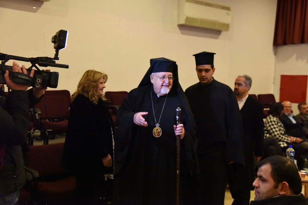 بيت عزاء للمطران المناضل هيلاريون كابوتشي في مركز السلام بيت لحم