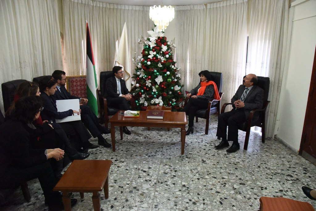 رئيسة بلدية بيت لحم تستقبل ممثلة النرويج في فلسطين ورئيس بلدية فلورنسا ويبحثون سبل تعزيز التعاون المشترك