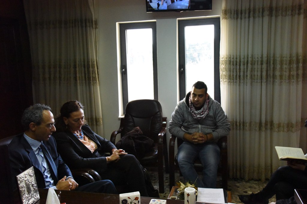 رئيسة بلدية بيت لحم تستقبل القنصل الإيطالي العام وممثلة الوكالة الإيطالية للتعاون الإنمائي وتقدم لهم مقترحات لمشاريع جديدة 