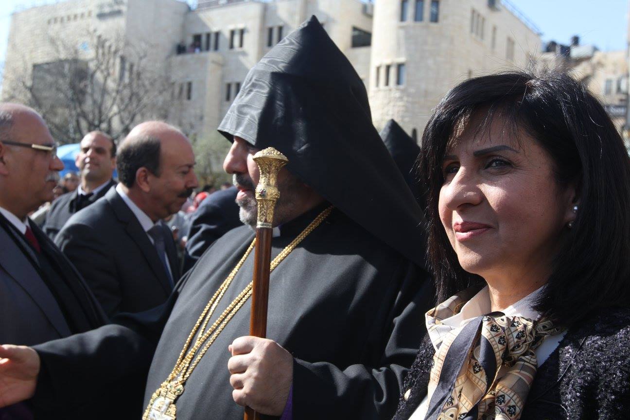 رئيسة وأعضاء مجلس بلدية بيت لحم يشاركون في استقبال غبطة بطريرك الأرمن نورهان مانوجيان