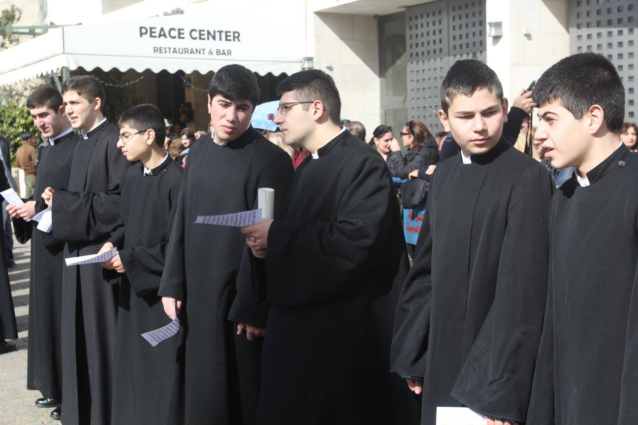 رئيسة وأعضاء مجلس بلدية بيت لحم يشاركون في استقبال غبطة بطريرك الأرمن نورهان مانوجيان